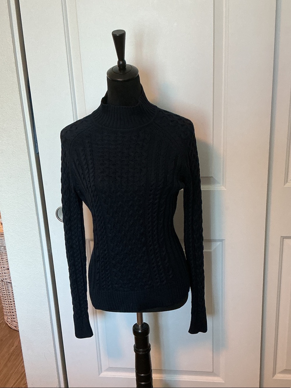 Brooks Brothers Cable Knit Mock Neck Sweater - Women's M